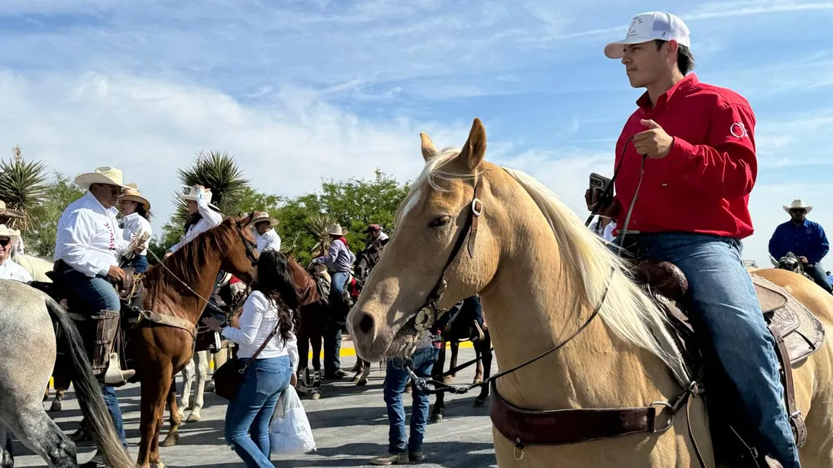 Más de 200 jinetes parten de Juárez en la Cabalgata Villista