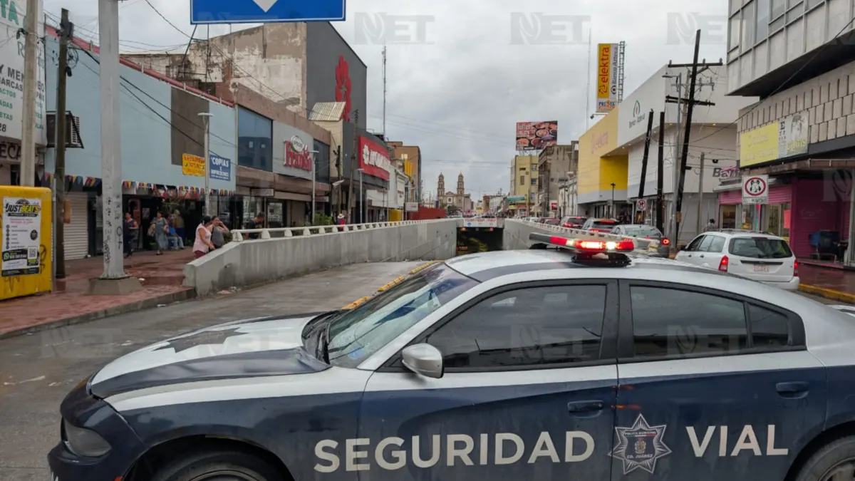 Cierran túnel de la 16 de Septiembre por acumulación de agua