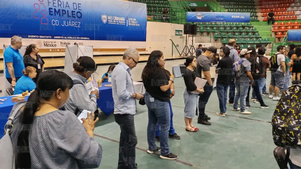 Acuden más de 2 mil personas a Feria del Empleo organizada por SEE