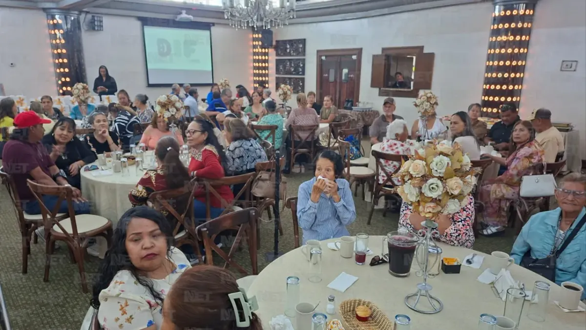 Celebra Pérez Cuéllar a madres de Consejos del Adulto Mayor