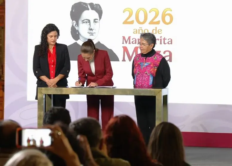 Firma Sheinbaum decreto para limitar la información reservada