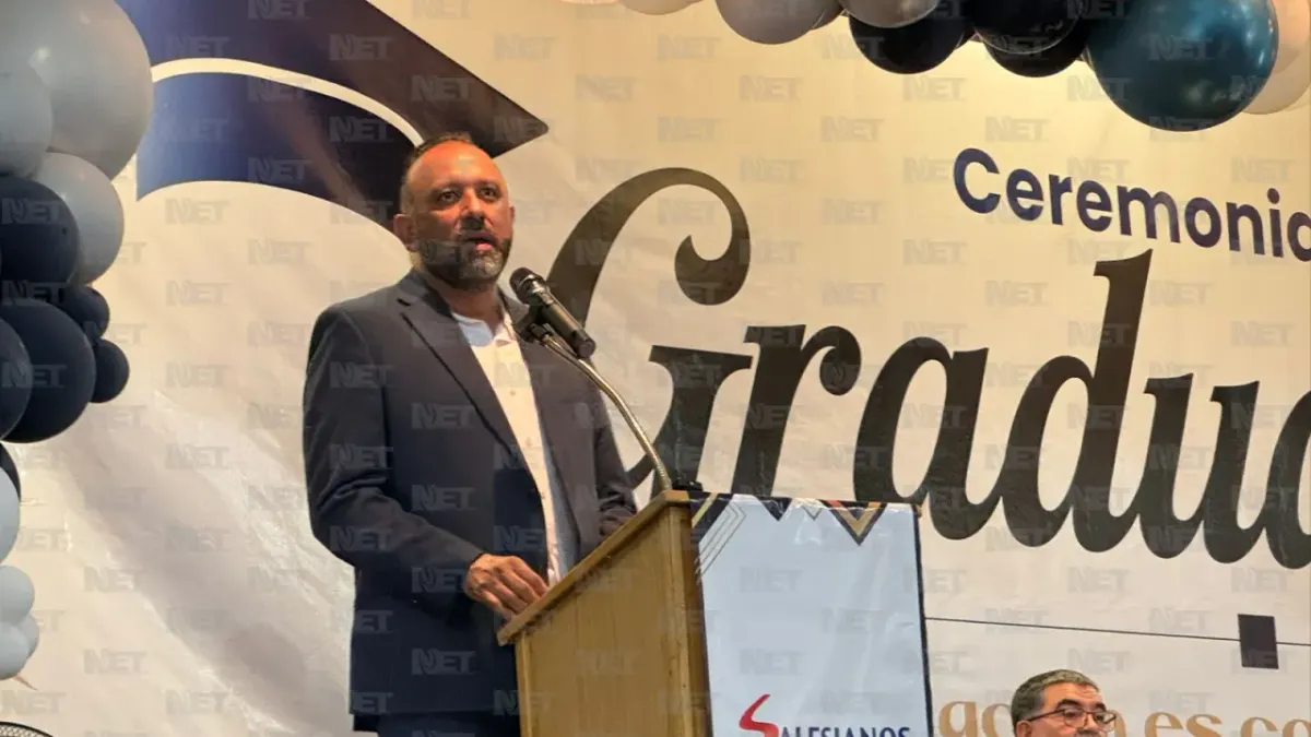 Celebra alcalde graduación de 85 jóvenes en programa 'Vamos por Ellos'