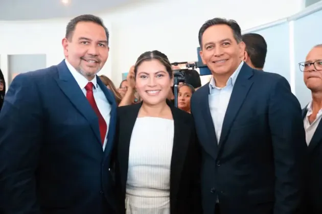 Alejandro Pérez Cuéllar respalda a Cruz por caso de adeudo de ISR