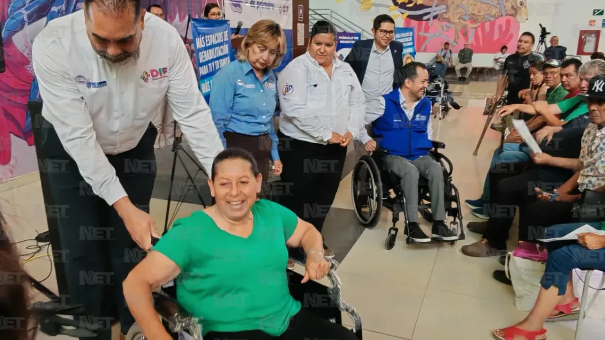 Entrega DIF sillas de ruedas y aparatos funcionales en Ciudad Juárez