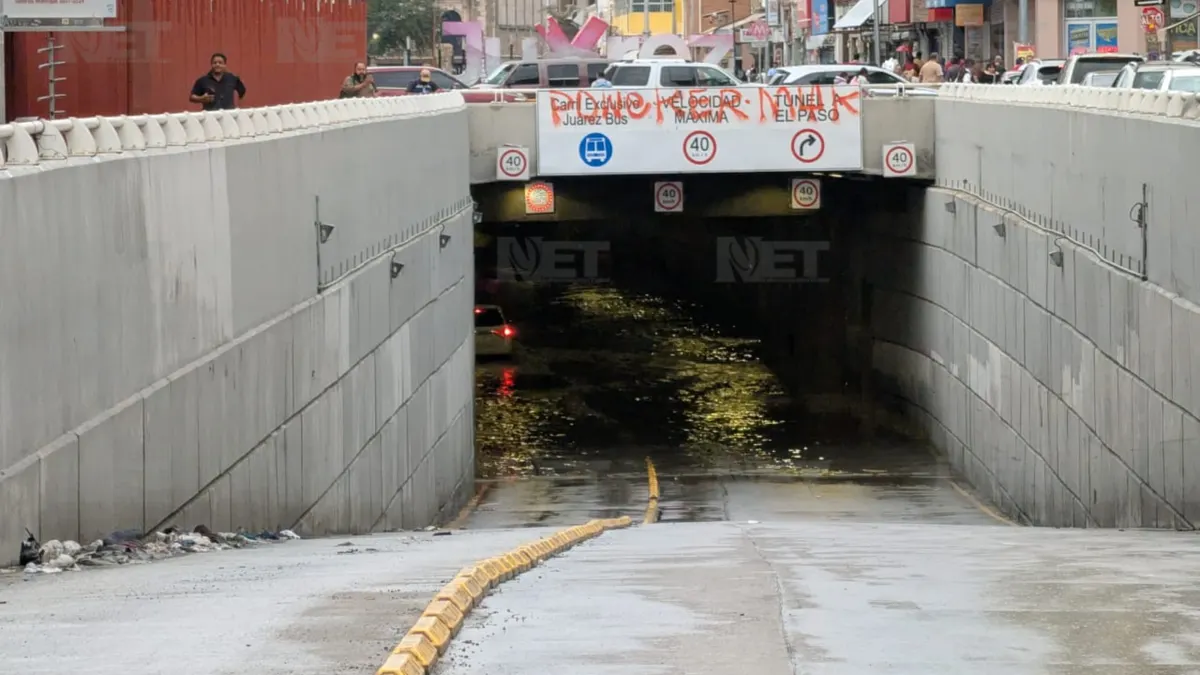 Cierran túnel de la 16 de Septiembre por acumulación de agua