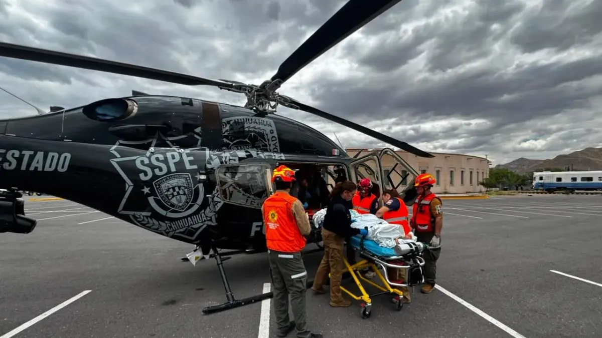 Realizan traslado aéreo de paciente desde Guachochi a Chihuahua