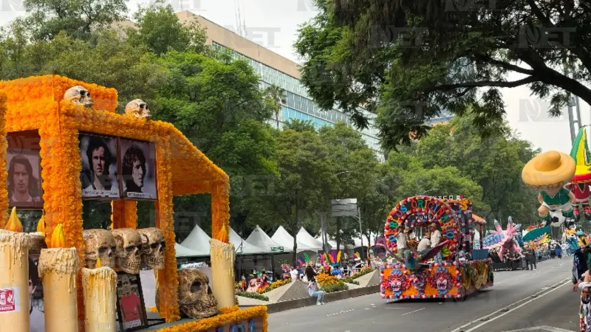 Más de 200 mil personas asisten a desfile mundialista en Ciudad de México