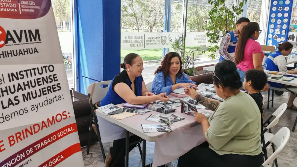 Realiza ACNUR feria de servicios para migrantes en Parque Central