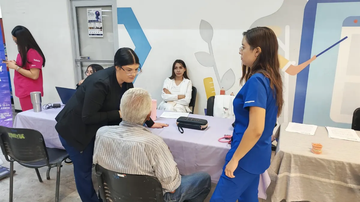 Cierran brigadas médicas con más de 2 mil 700 servicios en Parque Central