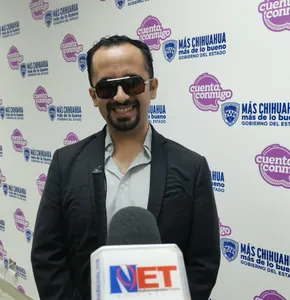 Músico invidente se gradúa de la UACJ y hoy inspira a nuevas generaciones