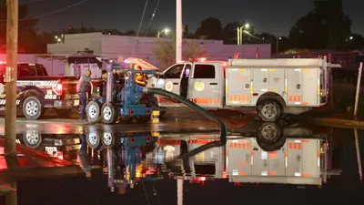 Operativo municipal atiende encharcamiento en avenida Juárez-Porvenir