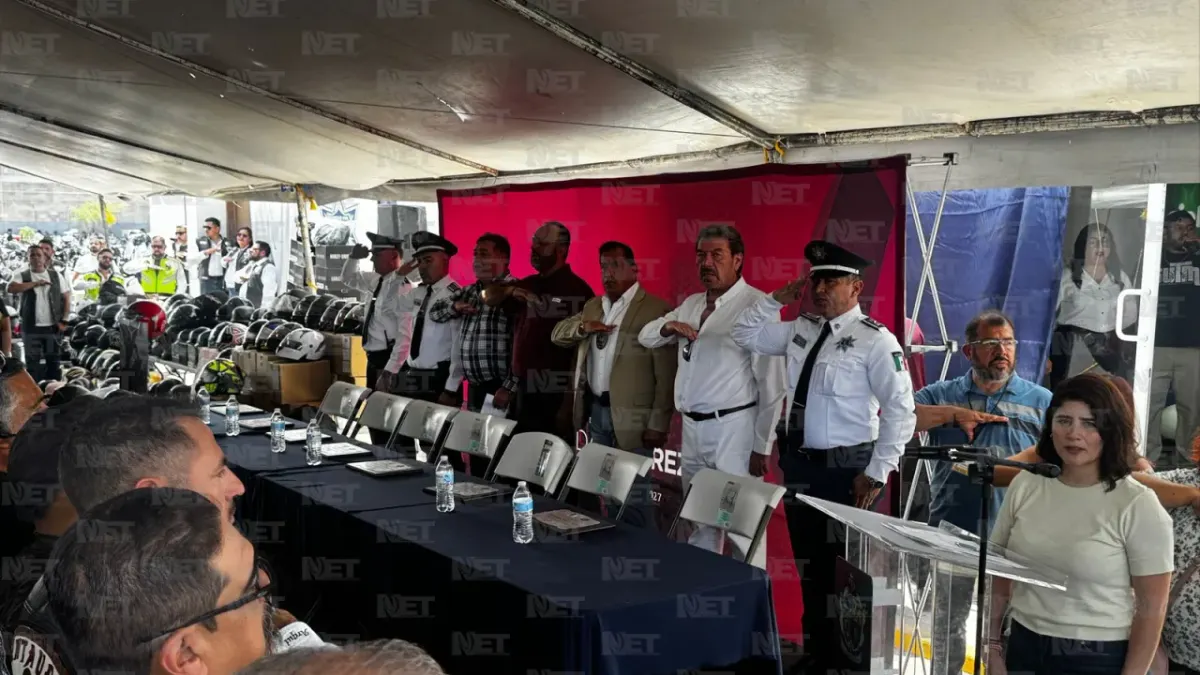 Reparte Seguridad Vial cascos a motociclistas en Juárez