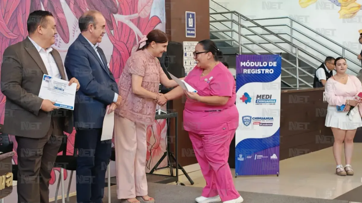 Feria de Servicios Profesionales reúne a 23 colegios en Pueblito Mexicano