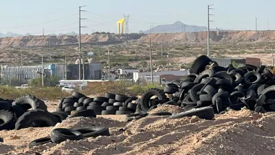 Incendio en acopio de llantas está controlado y sin riesgo de propagación