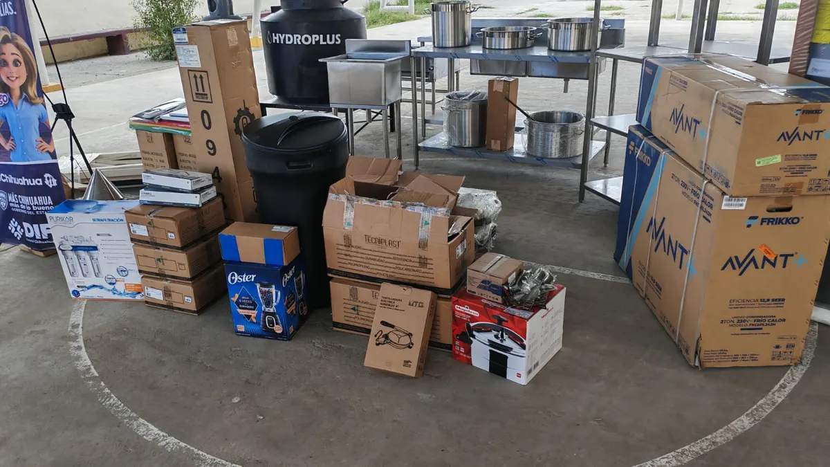 Equipa DIF Estatal tres escuelas de Juárez para ofrecer desayunos calientes