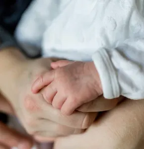 Sigue abierta investigación por muertes de bebés en hospital de Durango