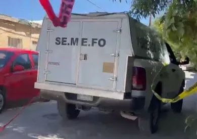 Hallan cuerpo en descomposición frente a negocio de metales en El Sauzal