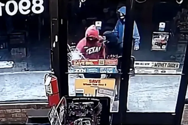 Reportan robo en tienda Oxxo de El Paso; buscan a tres sospechosos