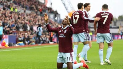 Aston Villa rompe el invicto del Manchester City con doblete de Jackson
