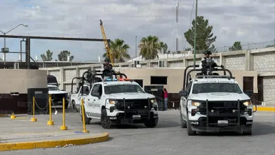 Decomisan 50 armas hechizas durante revisión en el Cereso 3
