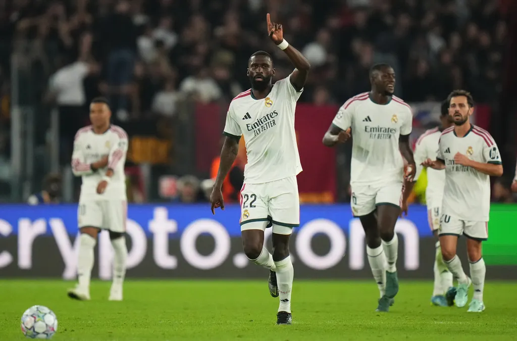 Real Madrid remonta en Roma y PSG agrava crisis del City