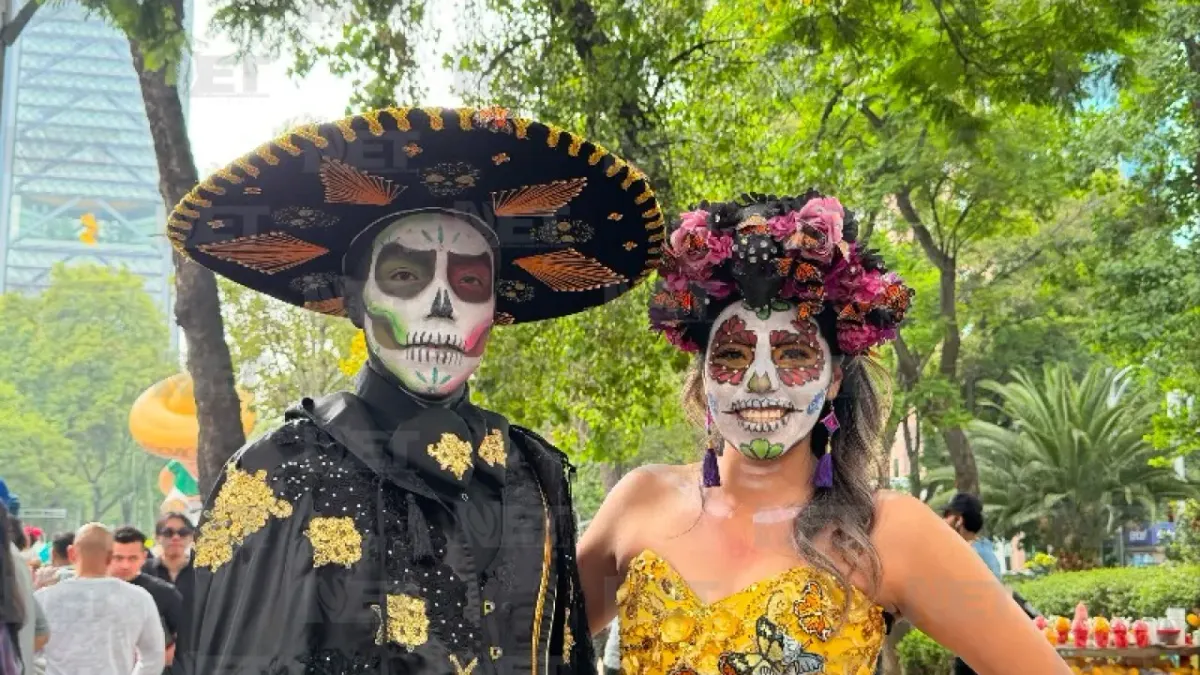 Más de 200 mil personas asisten a desfile mundialista en Ciudad de México