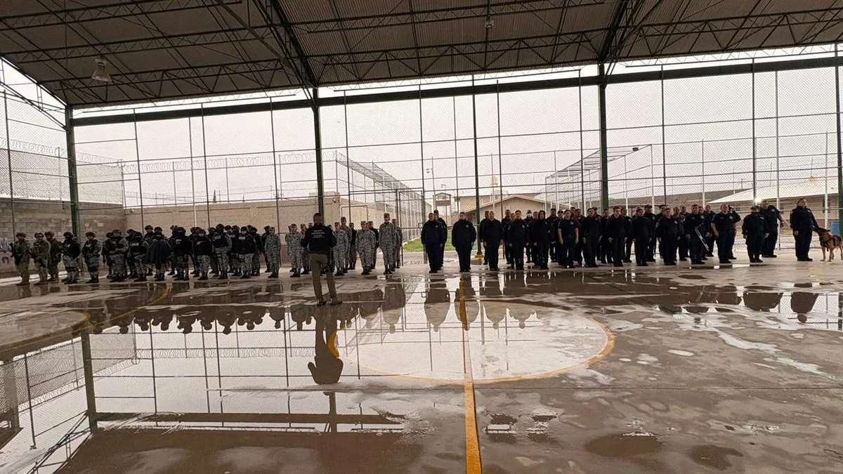 Revisan penal femenil de Juárez con 137 elementos de seguridad