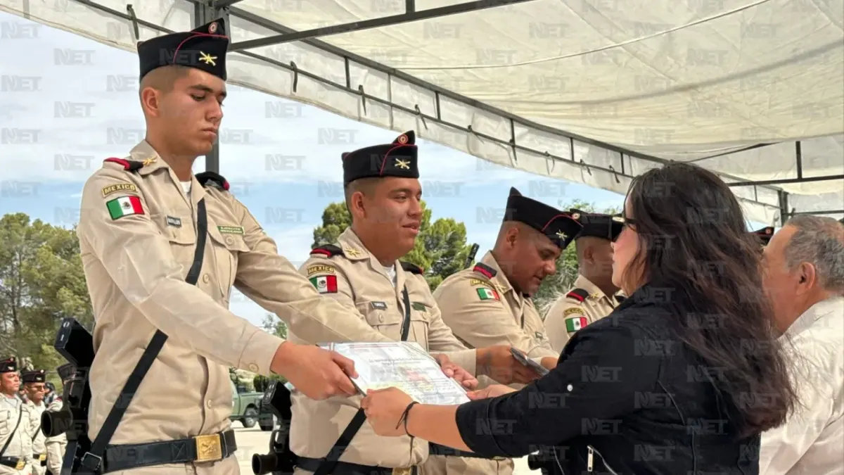 Concluyen 108 jóvenes Servicio Militar y reciben cartilla liberada en Juárez