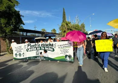 Trabajadores del IMSS rechazan aumento salarial y salen a las calles en Juárez