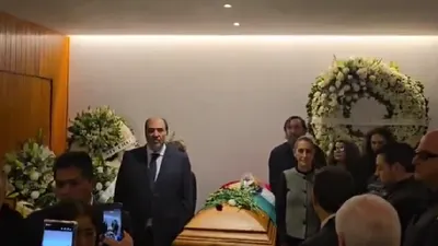 Encabeza Sheinbaum guardia de honor para Cuauhtémoc Cárdenas