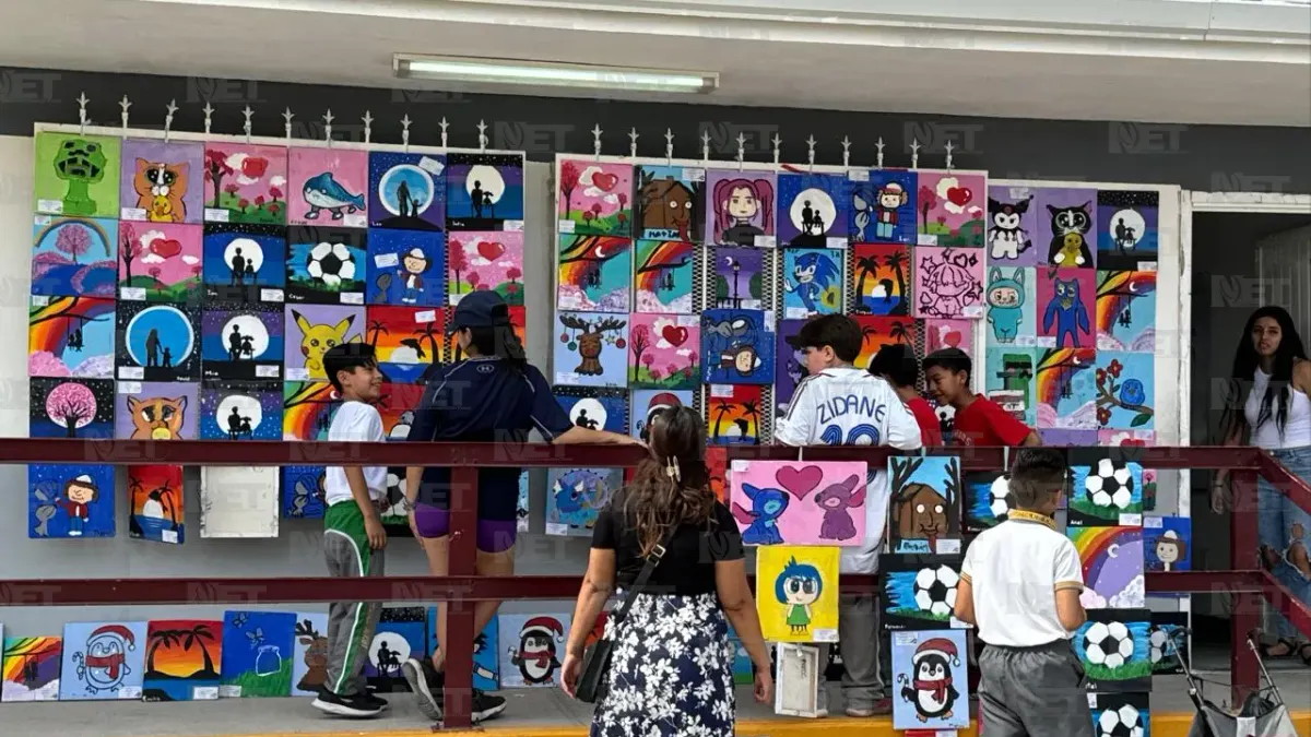 Niños juarenses exhiben obras creadas en taller de arte escolar