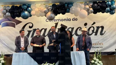 Celebra alcalde graduación de 85 jóvenes en programa 'Vamos por Ellos'