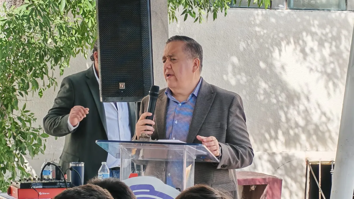Equipa DIF Estatal tres escuelas de Juárez para ofrecer desayunos calientes