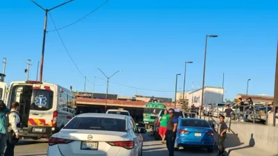 Atropella auto 'fantasma' a adulto mayor en la avenida Insurgentes