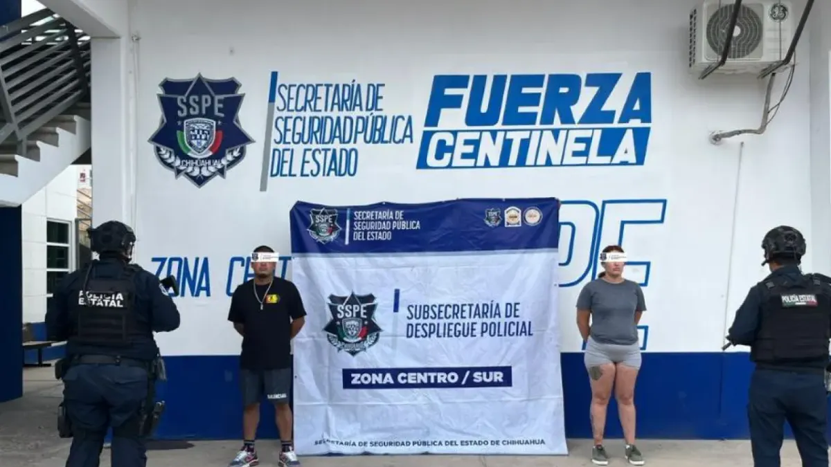 Intenta mujer sobornar a policías para liberar a hombre detenido con cristal