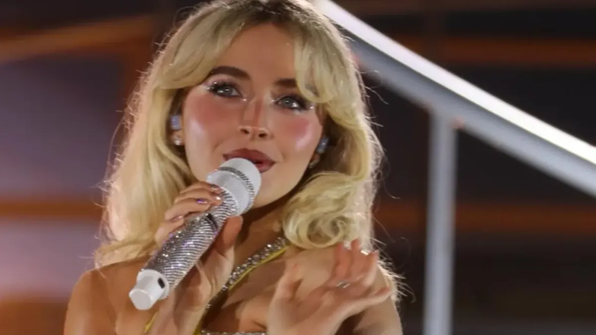 Ordena juez 5 años de restricción a acosador de Sabrina Carpenter