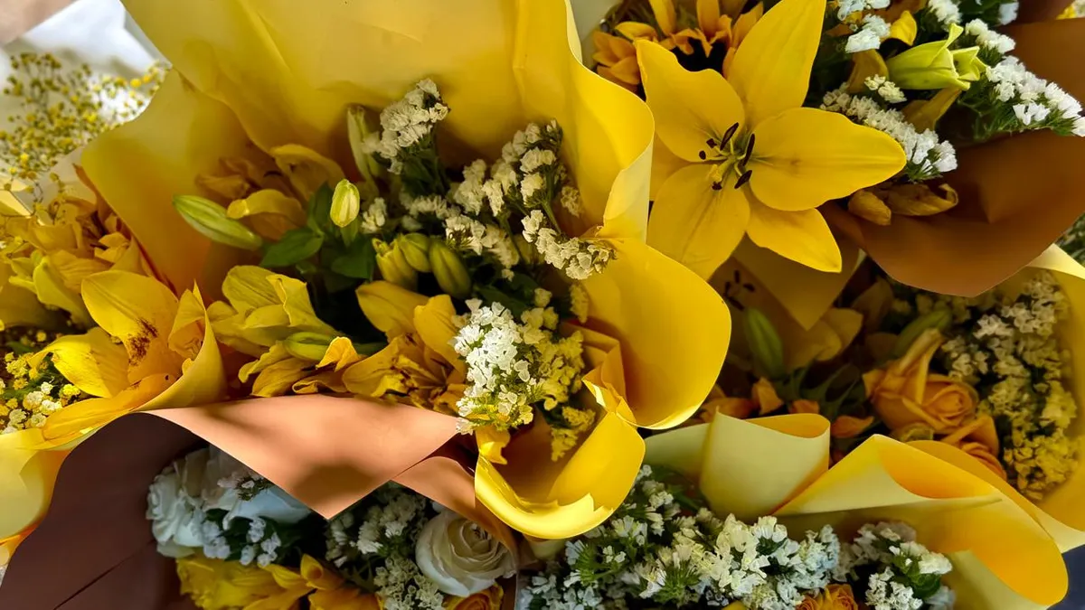Flores amarillas llenan los cruceros de Juárez por tendencia viral