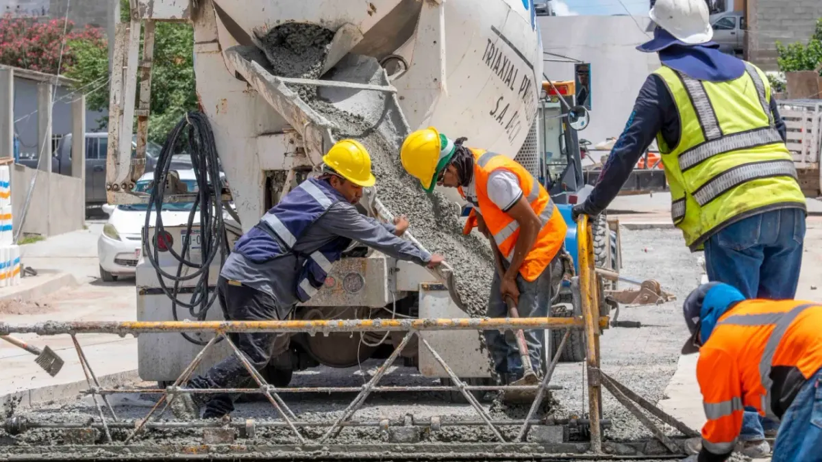 Concluye JMAS obras de bacheo tras reparar hundimiento en la calle Mayas
