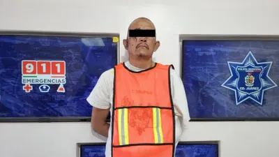 Arrestan a hombre que agredió a su madre; lo investigan por feminicidio