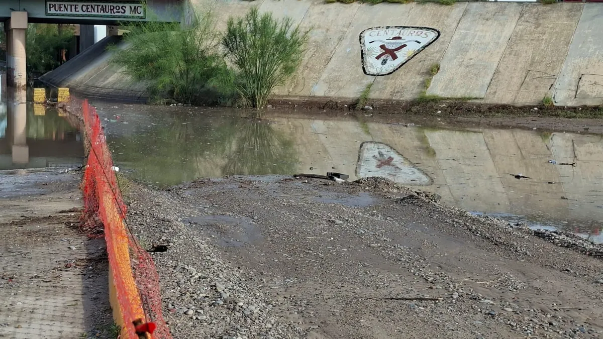 Detienen obras de pozo de absorción en De las Torres por lluvias