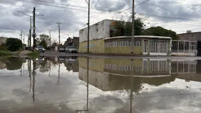 Atiende Protección Civil 17 servicios por inundaciones y autos varados tras lluvia
