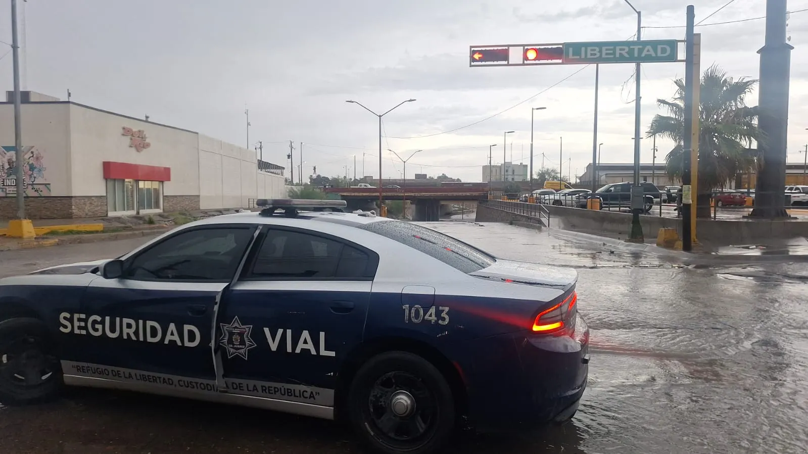 General Ramon Bernardo Cierran vialidades en Juárez por encharcamientos