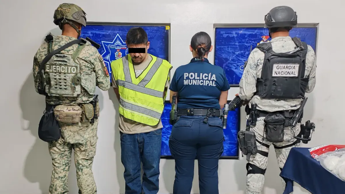 Detienen a hombre con más de 7 kilos de cristal en Juárez