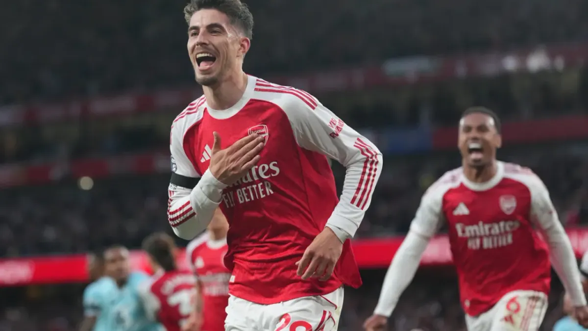 Arsenal rompe sequía de 22 años y conquista la Premier League