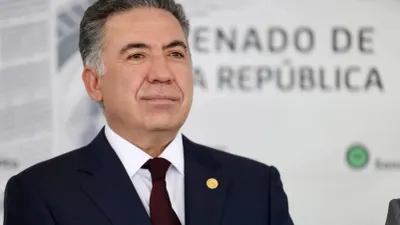 Surgen versiones de supuesta detención del senador Enrique Inzunza en EU