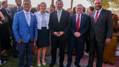 Consulado de EU reúne a empresarios y políticos en festejo por independencia