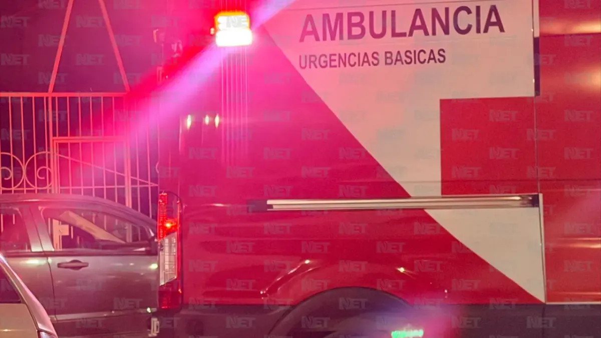 Se registra choque entre 3 vehículos en Praderas de Los Oasis