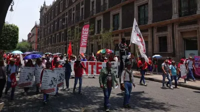 Anuncia CNTE liberación de casetas y mantiene paro nacional indefinido