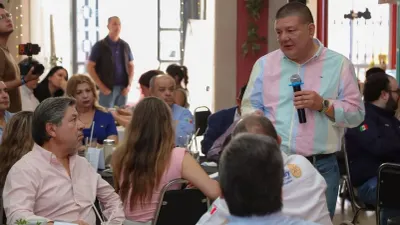 Reúne Jáuregui a rotarios en Chihuahua para hablar del futuro del estado