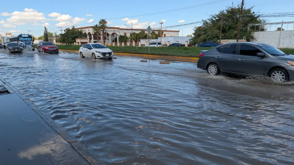 Persisten encharcamientos en eje vial por lluvias de hace una semana